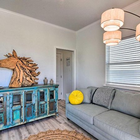 Coastal Surfside Beach House Walk To The Ocean! Экстерьер фото