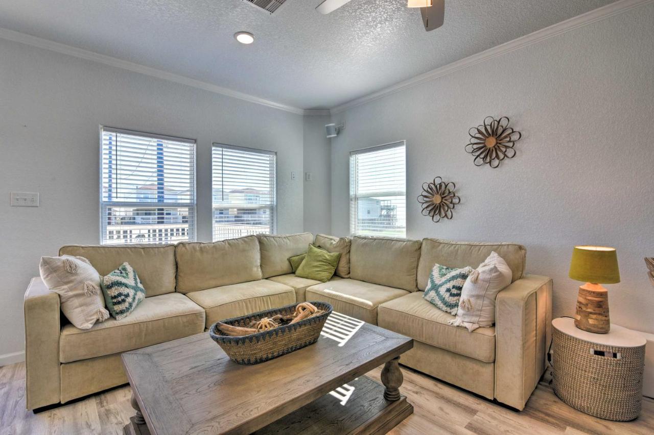 Coastal Surfside Beach House Walk To The Ocean! Экстерьер фото