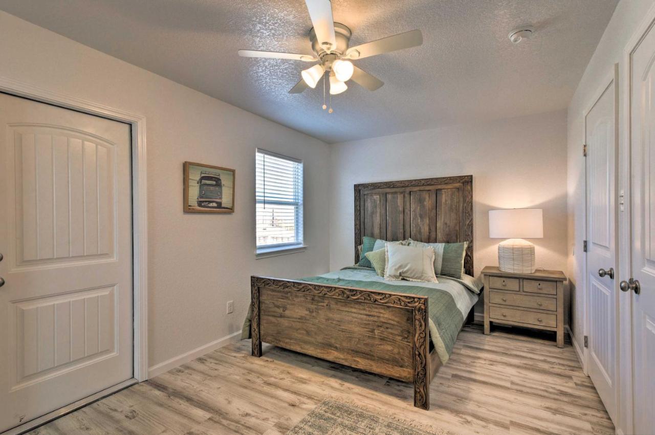 Coastal Surfside Beach House Walk To The Ocean! Экстерьер фото
